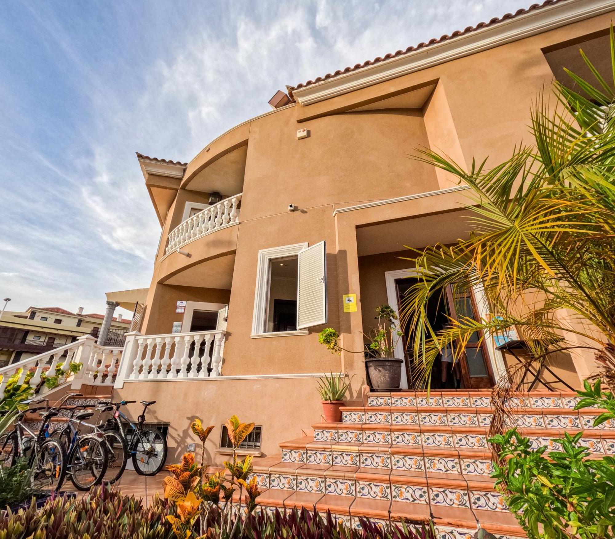 Duque Nest Hostel Costa Adeje  Exterior photo